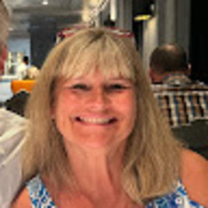 Meet your Posher, Beth